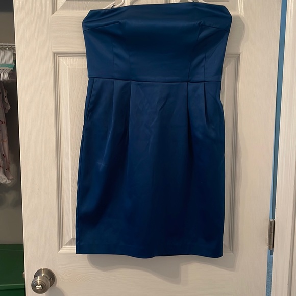 😍 STUNNING STRAPLESS TURQUOISE MINI DRESS 😍 - Picture 1 of 2